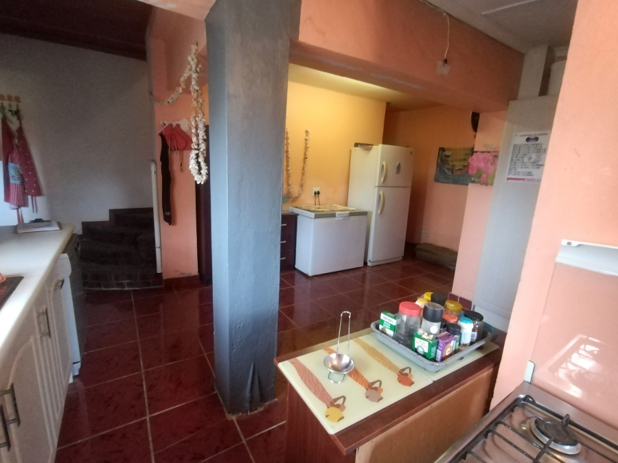 6 Bedroom Property for Sale in Kruisfontein Eastern Cape